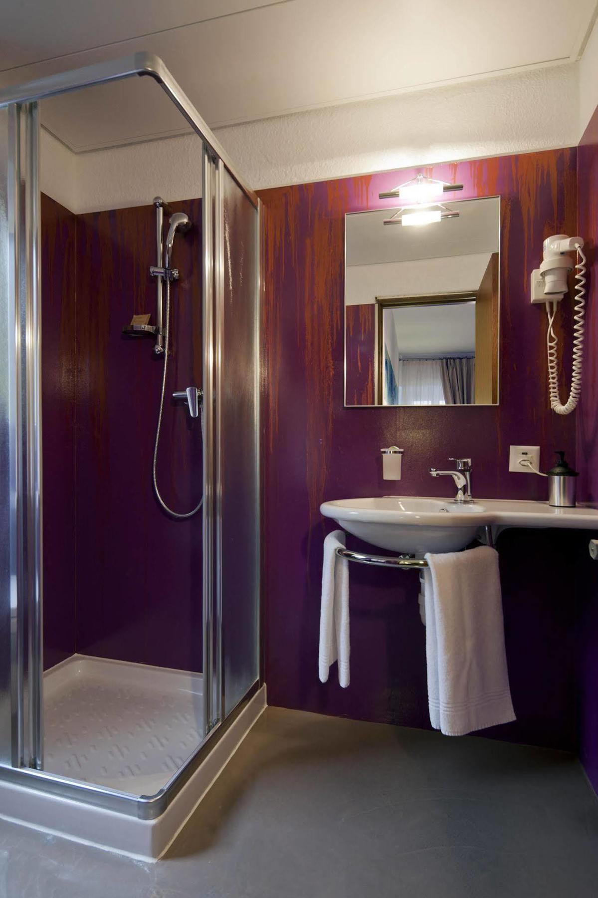 Hotel America Локарно Экстерьер фото